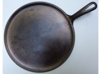 GRISWOLD No. 9 HANDLE GRIDDLE: Vintage Cast Iron, Erie, Pennsylvania, 609 H