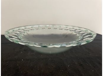 Glass Platter With Cut Out Design