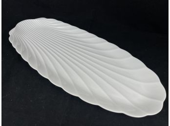 Studio Nova White Scalloped Platter