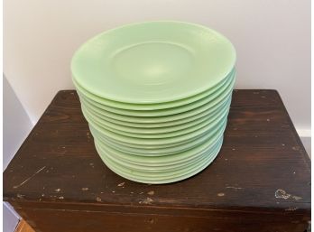 18 Jadeite Lunch Plates 8'
