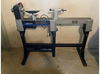 Delta Variable Speed Wood Lathe With Extension Assy.
