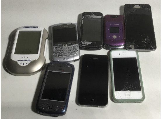 Lot Of Older Cell Phones 8 For Parts