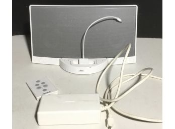 Bose White Sound Dock Digital Music System.
