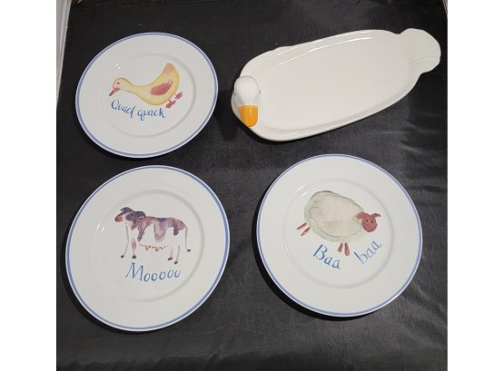 Stunning Animal Farm Porcelain Collection Plates    D3