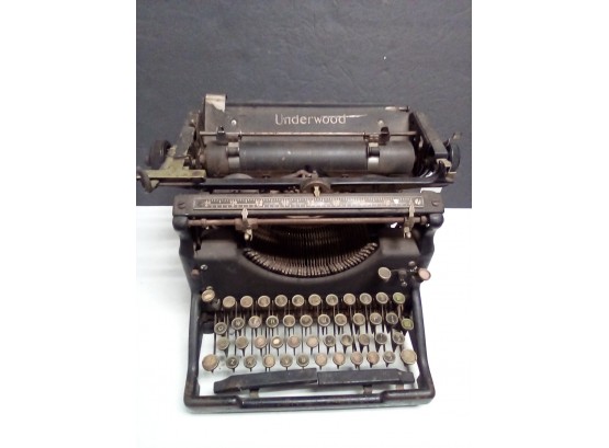 Antique Underwood Manual Typewriter, As Is, Circa 1900   B5
