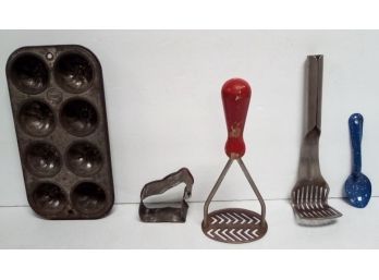 Kitchenware Ekco 880 Chicago Muffin Tin, S&S Straining Tool, Enameled Wood Handled Masher & Slatterware  A1