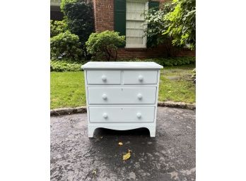 A Durham Furniture Painted Wood Petite 4 Drawer Chest