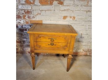 Thomasville Regent House Night Stand #2 ( Of 2 ) . MCM Matches The Rest Of The Bedroom