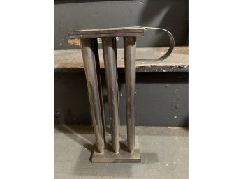 Metal Candle Holder With Handle