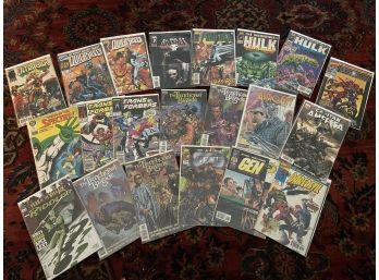 Collection Of Comics Marvel Vertigo DC Hulk Transformers Quicksilver Capitan America Daredevil Ultragirl