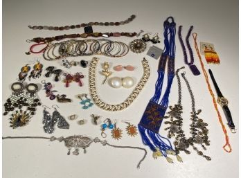 Assorted Costume Jewelry, Necklace, Rings, Bracelets, Semi Precious, Stones, Beaded, Swarovski