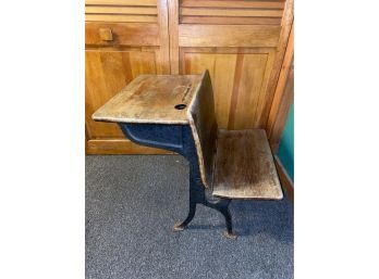 Antique School Desk 29x20.5x26in Folding Bench Seat Row Desk