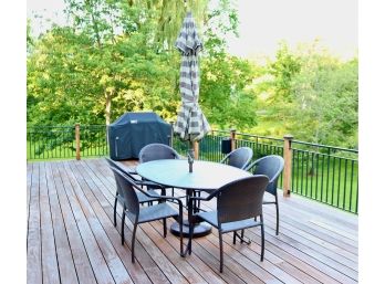 Brown Jordan Outdoor Table With 6 Armchairs And Umbrella With Stand