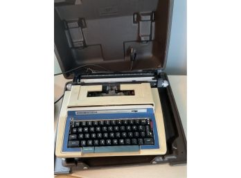 Super Sterling Smith Corona Type Writer With Case
