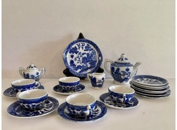 Miniature Japanese Blue & White Plate And Tea Pot Set