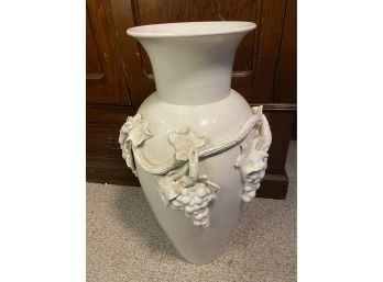 Large White Urn By Lineage Home Furnishings