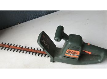 Black And Decker 16 Electric Hedge Trimmer