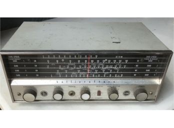 Hallicrafters S-120 4 Band AM/SW Tube Receiver Manufactured 1961-1965