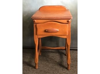 Maple End Table With Drawer
