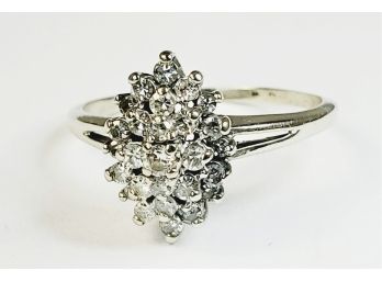 Vintage Beautiful 14K White  Gold Diamond Cluster Ring