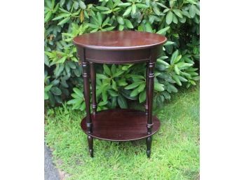 Great Oval Accent Table