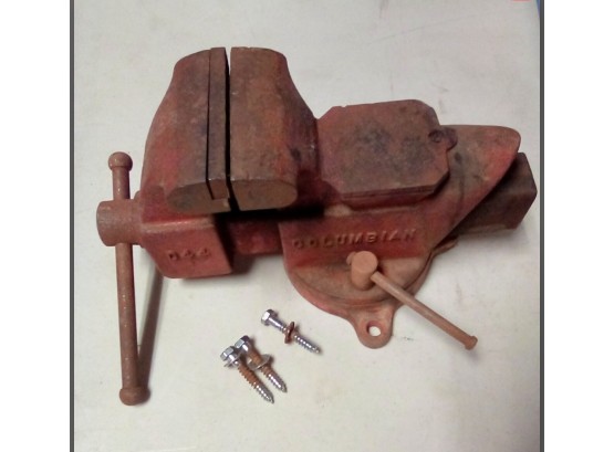 Vintage Vise & Anvil Tool, D44 Columbian, Cast Iron, Made In Cleveland, OH - Includes Bolts To Secure  C5