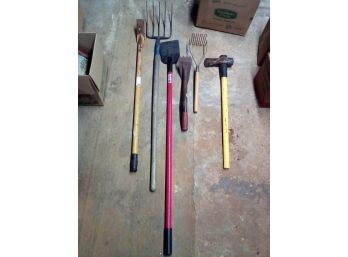 Lot Of Six Yard Tools Includes Pitchfork, Ice Scraper, Sledge Hammer, Other Scraping Tools   CAVE