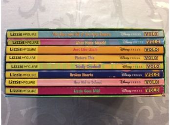 Lizzie McGuire My Awesome 8 Book Collection - L