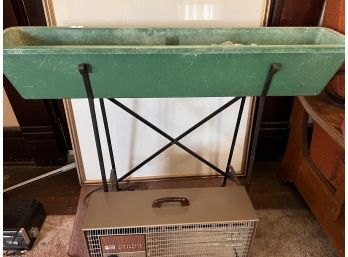 Vintage Green Planter With Metal Stand