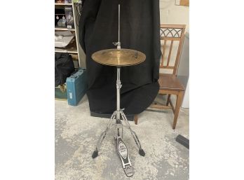 Zildjian 14' Hi Hat Cymbals With Iron Cobra Stand