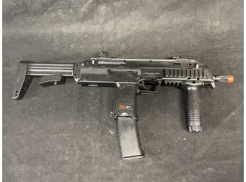 MP7 Style Airsoft Toy