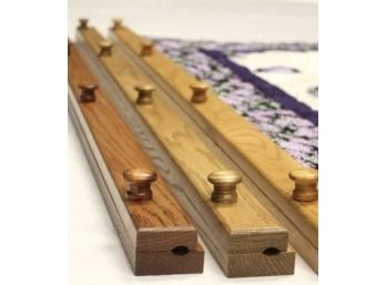 New In Box 86' Wood Quilt Hanger With 5 Pegs In Mahogany Finish