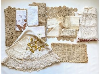 15 Hand Made Table Linens: Table Cloths, Runners, Placemats, Bread Cover & Napkins