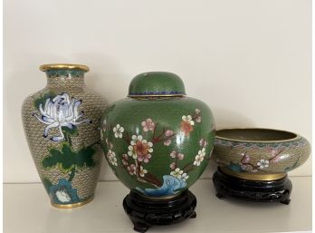 Chinese Urn And Bowl