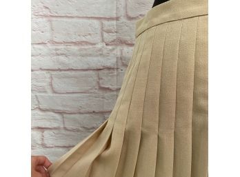 Cream Pleated Wool Skirt - Approx Sz 10
