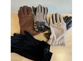 A Collection Of 4 Pairs Of Women's Gloves - Leather - Velvet - Tweed