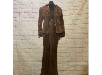 A Roper Suede Pant And Jacket Set - Size M - Embroidered