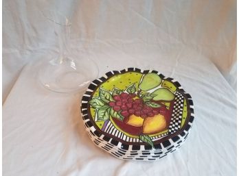 Set Of 5 Large Charma Design Plates And Glass Wine Decanter (Lot 069)