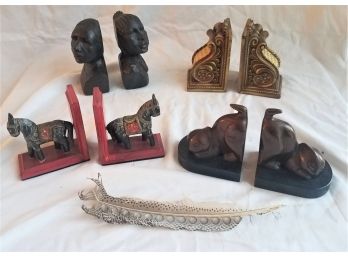 LOT Of 4 Sets Of Matching Book Ends In Varying Styles (Lot 063)