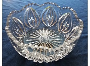 Large Cut Crystal Decorator Bowl With Cut Edging (Lot 154)
