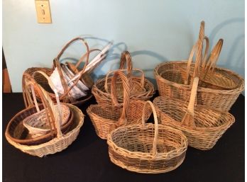 Basket Lot #2 Baskets With Handles 17 Pieces