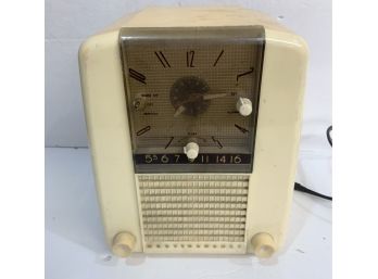 Vintage Bakelight Westinghouse Tube Radio