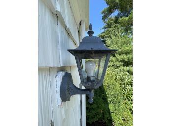 A Pair Of Metal Carriage Lamps - Garage