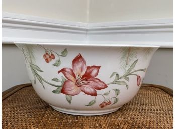 A Beautiful Lenox Winter Garden Collection Bowl