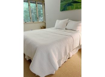 Queen Size White Cotton Quilted Bedcover With Standard Shams - New - 1 Of 2