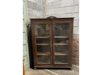 Antique Edinburg Cabinet Company Curio Cabinet