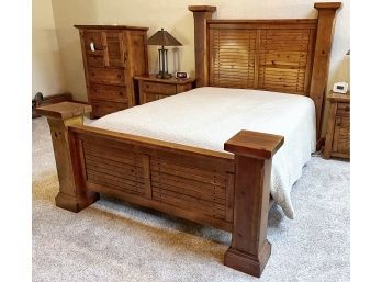 Stately Queen Pine Bedframe