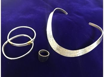 4pc Mexican Silver Jewelry Lot - Choker & Matching Ring, Two Bracelets