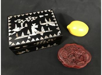 Vintage Chinese Carved & Lacquered Cinnabar Trinket Box & Asian Storage Box W/ Inlaid Mother Of Pearl
