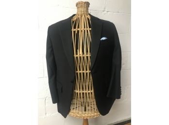Men's Brooks Brothers 'Madison' Tuxedo Jacket - Size 38 With Pocket Square - 100 Wool